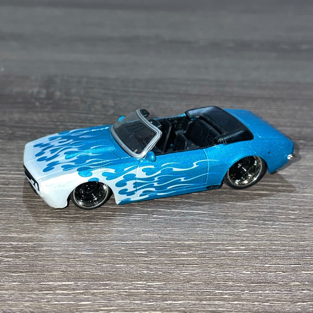 JADA TOYS 1967 CHEVY CAMARO Convertible Blue White Flames Diecast 1/64